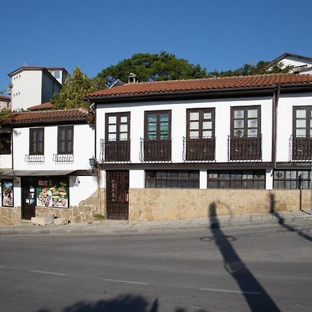 Старата Баkалия The Old Grocery, Guest Rooms Bałczik Zewnętrze zdjęcie