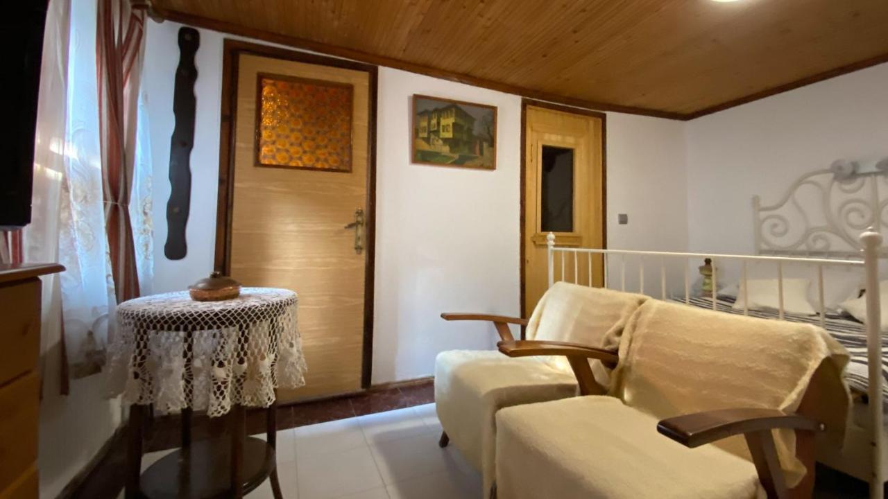 Старата Баkалия The Old Grocery, Guest Rooms Bałczik Zewnętrze zdjęcie