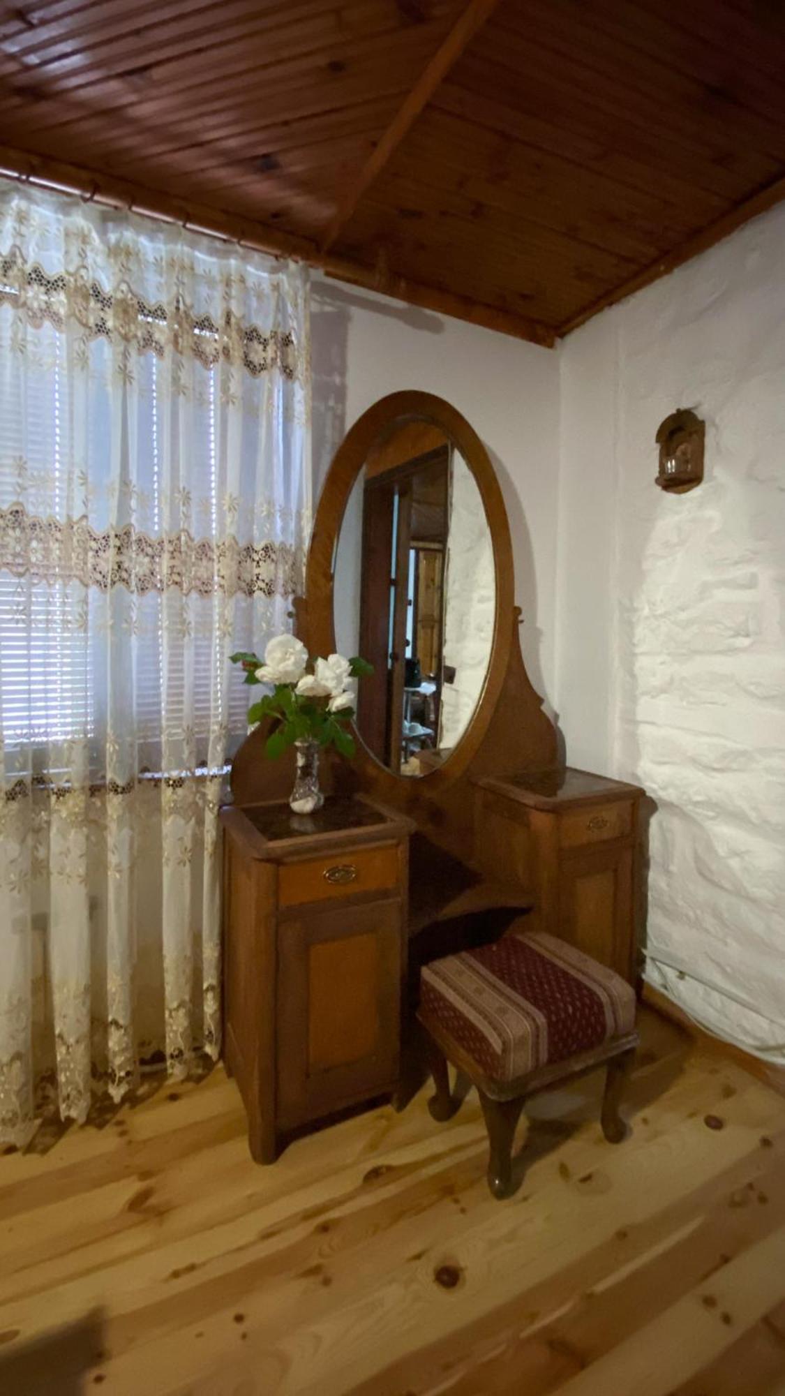 Старата Баkалия The Old Grocery, Guest Rooms Bałczik Zewnętrze zdjęcie