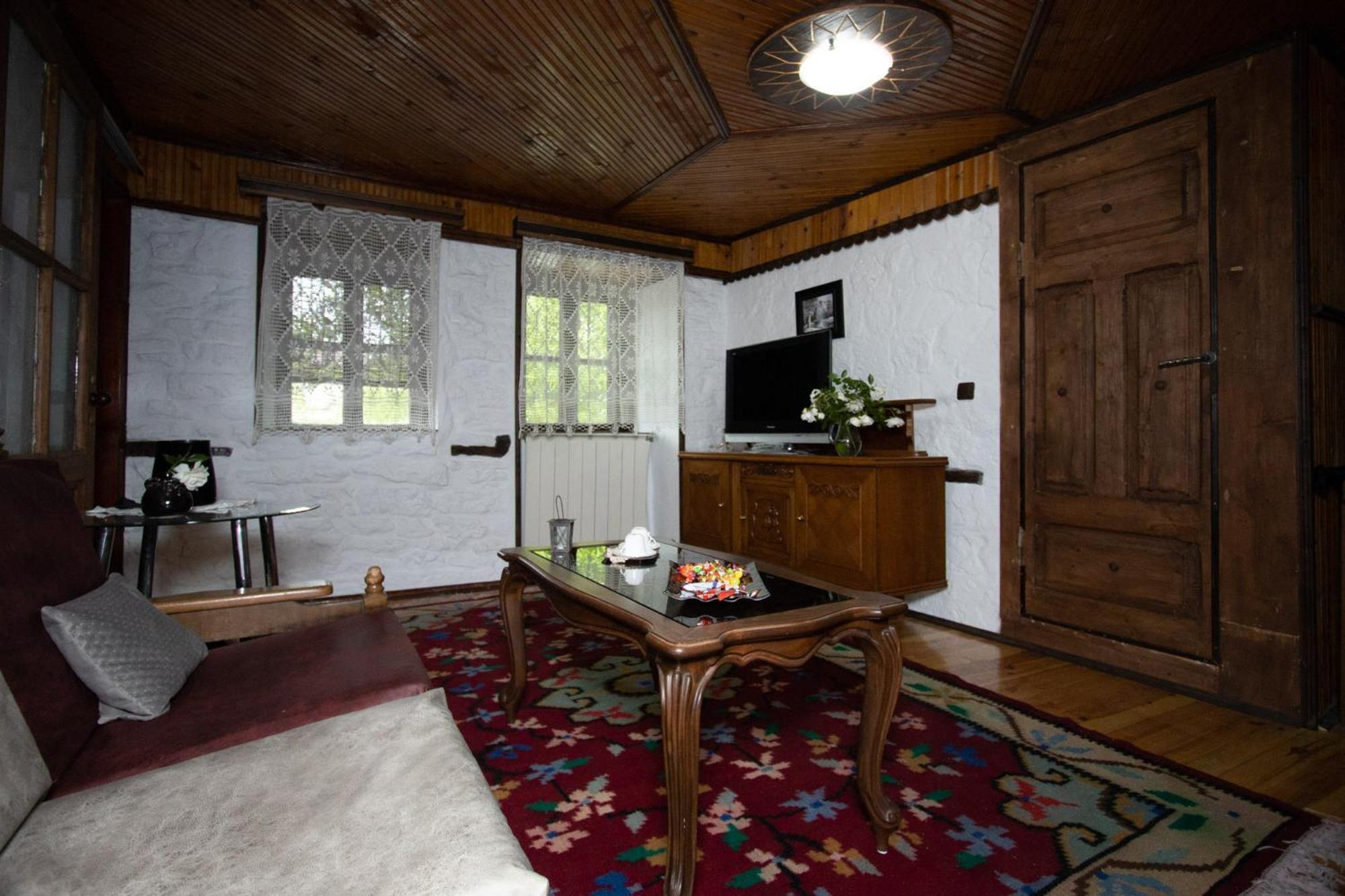 Старата Баkалия The Old Grocery, Guest Rooms Bałczik Zewnętrze zdjęcie
