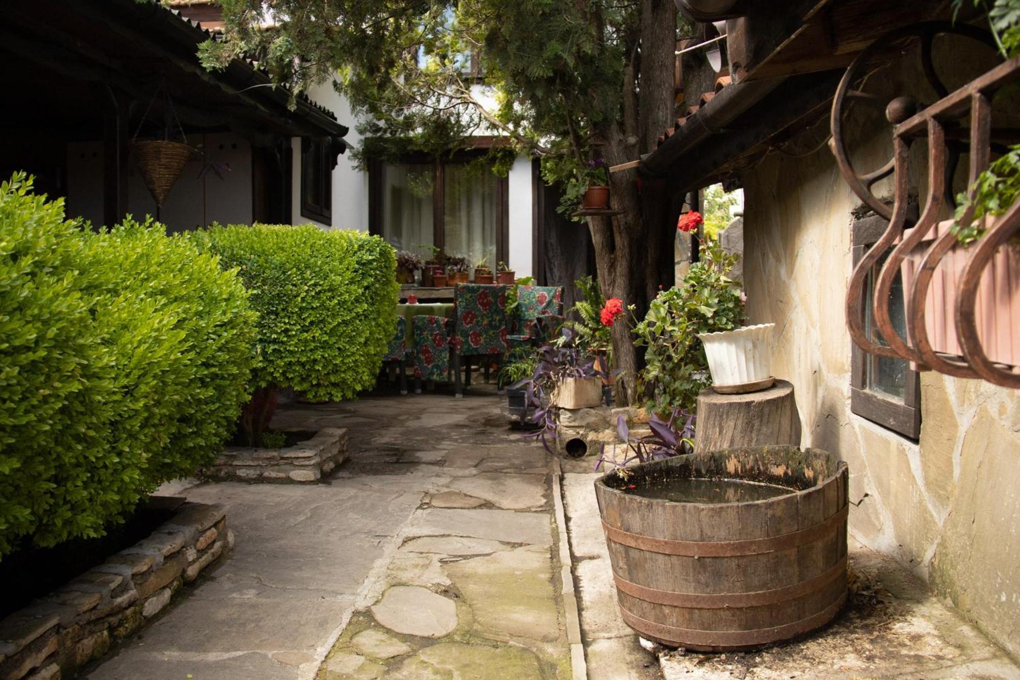Старата Баkалия The Old Grocery, Guest Rooms Bałczik Zewnętrze zdjęcie