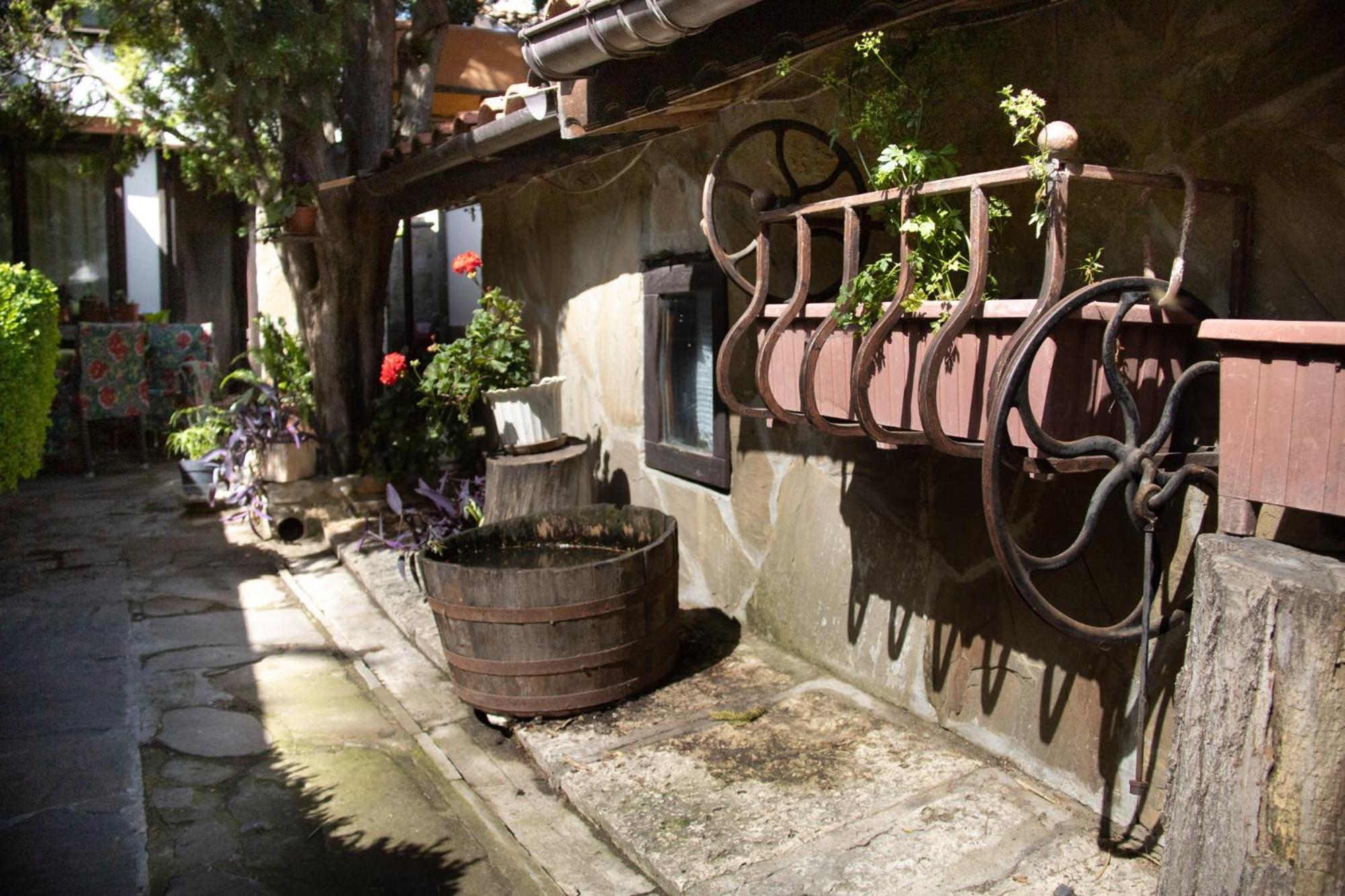 Старата Баkалия The Old Grocery, Guest Rooms Bałczik Zewnętrze zdjęcie