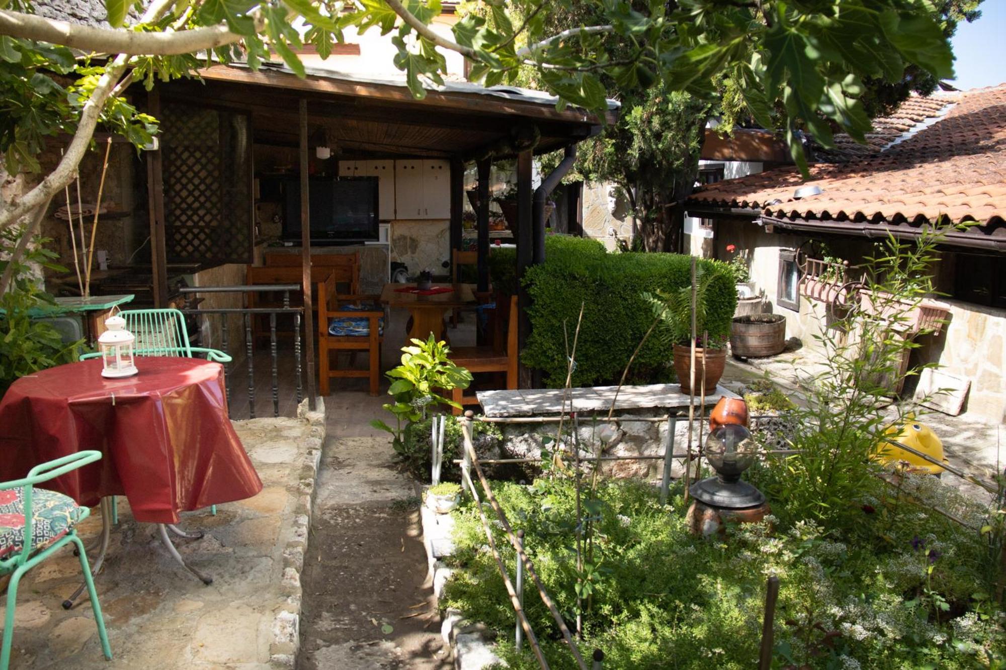 Старата Баkалия The Old Grocery, Guest Rooms Bałczik Zewnętrze zdjęcie